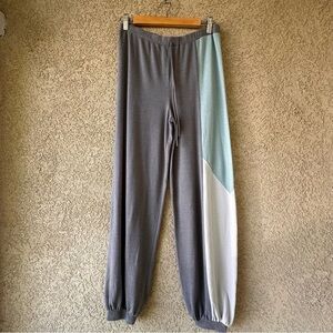 Hummingbird Gray Knit Joggers color block